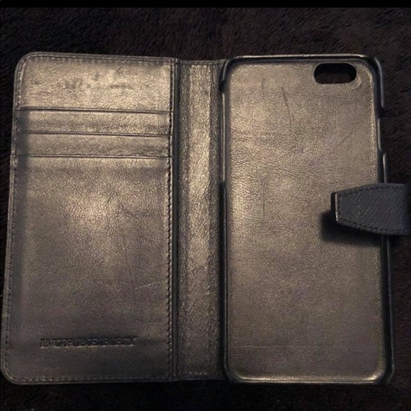 Authentic Burberry iPhone 6/7 wallet case - Picture 2 of 3